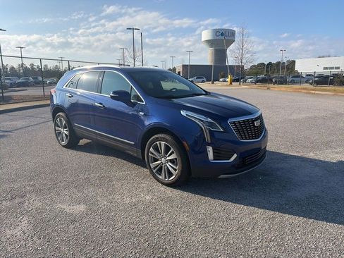 Certified 2025 Cadillac XT5 Premium Luxury image 6