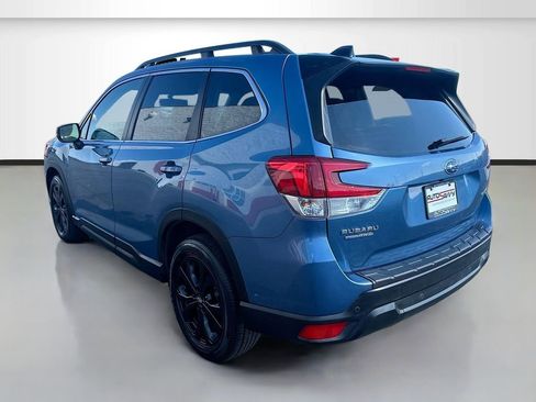 Used 2024 Subaru Forester Limited w/ Convenience Package AWD/4WD image 5