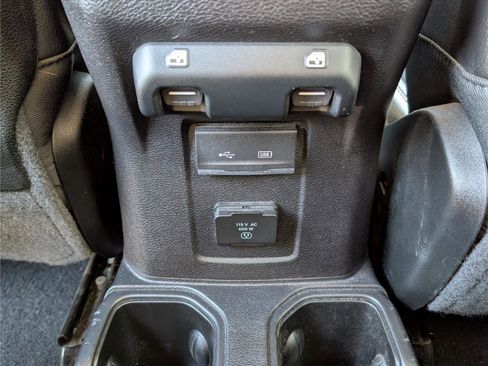 Used 2020 Jeep Gladiator Rubicon image 16