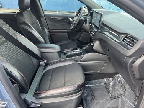 Used 2025 Ford Escape ST-Line w/ Tech Pack #1 image 16