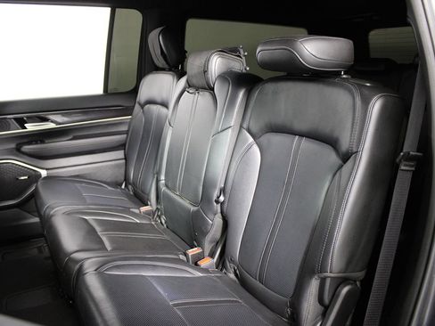 Used 2022 Jeep Wagoneer Series I image 29