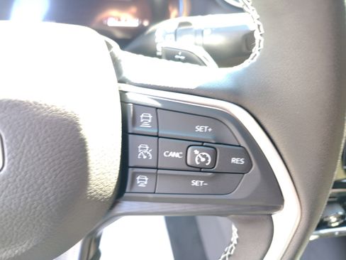 New 2025 Jeep Grand Cherokee Altitude image 35