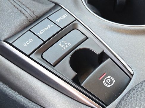 Used 2023 Toyota Camry XSE image 23