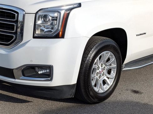 Used 2017 GMC Yukon SLT image 9