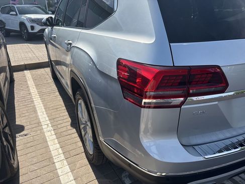 Used 2019 Volkswagen Atlas SEL Premium AWD/4WD image 4
