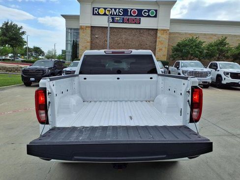 Used 2024 GMC Sierra 1500 Elevation image 22
