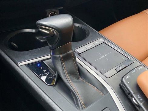 Used 2020 Lexus UX 200 w/ Accessory Package 2 image 27