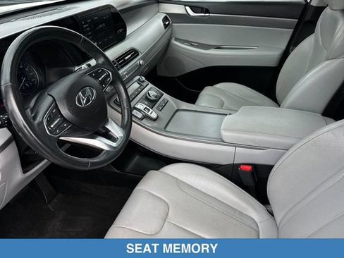 Used 2020 Hyundai Palisade SEL w/ Premium Package FWD image 11