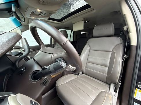 Used 2017 GMC Yukon Denali w/ Open Road Package AWD/4WD image 21
