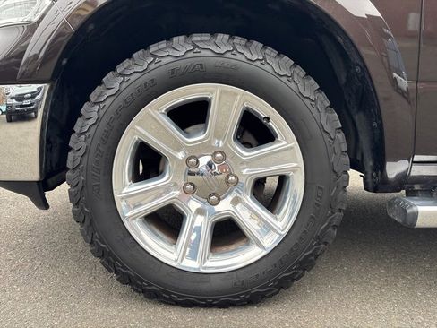 Used 2017 RAM 1500 Laramie Longhorn w/ Cold Weather Group image 11