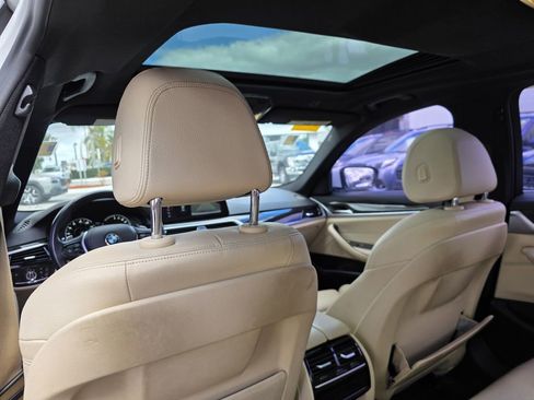 Used 2018 BMW 530e image 17