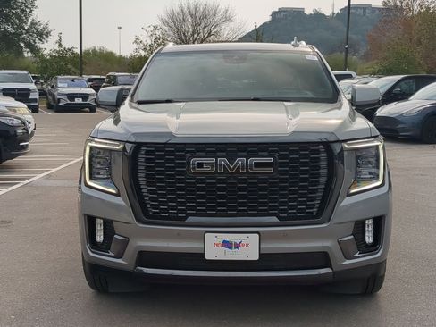 Used 2023 GMC Yukon XL Denali Ultimate image 8
