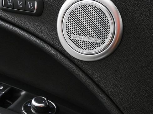 New 2025 Alfa Romeo Stelvio Sprint image 6