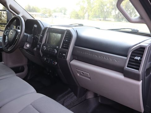 Used 2021 Ford F350 XL w/ Power Equipment Group AWD/4WD image 17