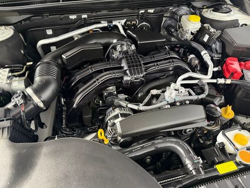 Used 2025 Subaru Outback Premium image 34