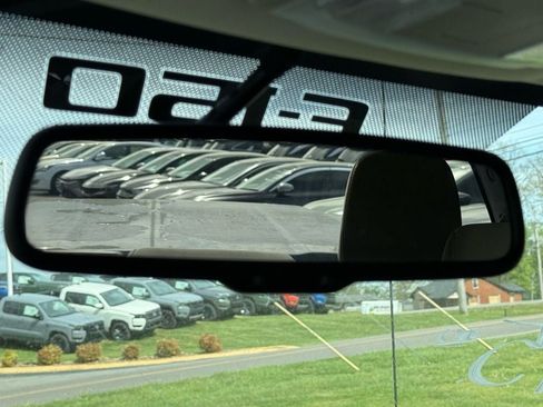 Used 2010 Ford F150 XLT image 28