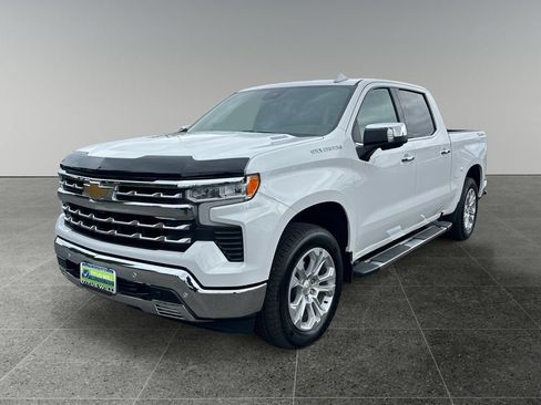 Used 2025 Chevrolet Silverado 1500 LTZ w/ LTZ Premium Package AWD/4WD image 4