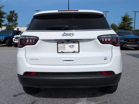 New 2026 Jeep Compass Latitude AWD/4WD image 5
