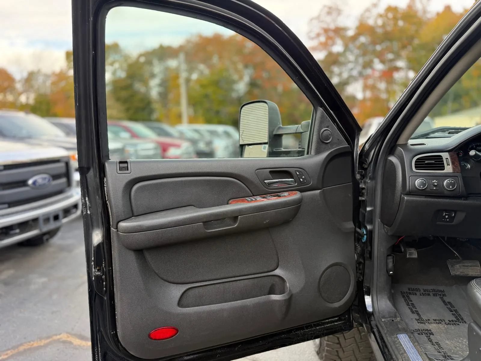 Used 2014 GMC Sierra 2500 Denali AWD/4WD image 13