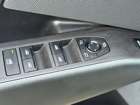 Used 2025 BMW X3 xDrive30i w/ Convenience Package image 14