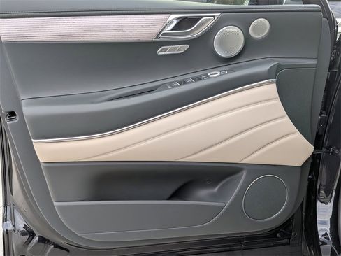 New 2026 Genesis GV80 2.5T Prestige image 10