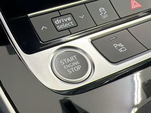 New 2026 Audi Q7 3.0T Premium AWD/4WD image 18