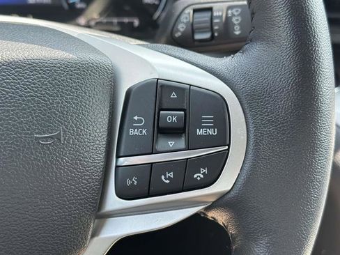Used 2023 Ford Explorer XLT image 15