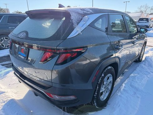 Used 2023 Hyundai Tucson SE image 5