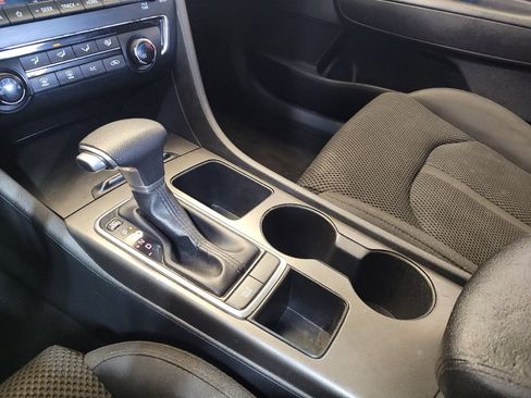 Used 2019 Kia Optima LX image 26