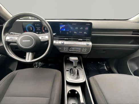 Certified 2025 Hyundai Kona SEL AWD/4WD image 7