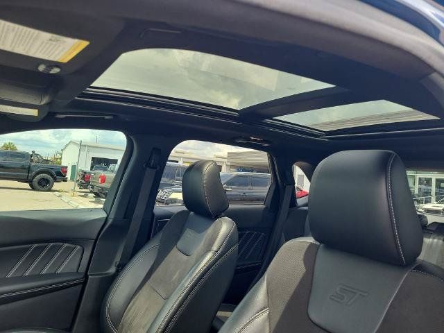 Certified 2021 Ford Edge ST w/ Equipment Group 401A AWD/4WD image 29