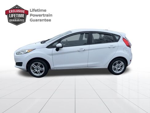 Used 2018 Ford Fiesta SE image 3