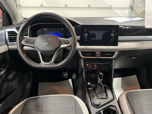 New 2025 Volkswagen Taos SE AWD/4WD image 13
