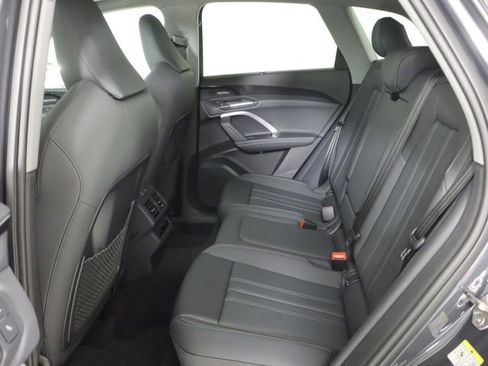 New 2025 Audi Q5 Premium Plus image 15