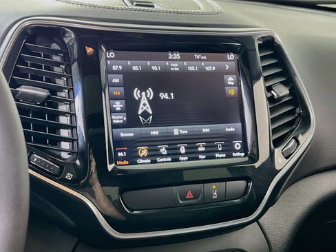 Used 2022 Jeep Cherokee Limited w/ Elite Package image 15