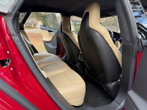 Used 2015 Tesla Model S P90D image 37