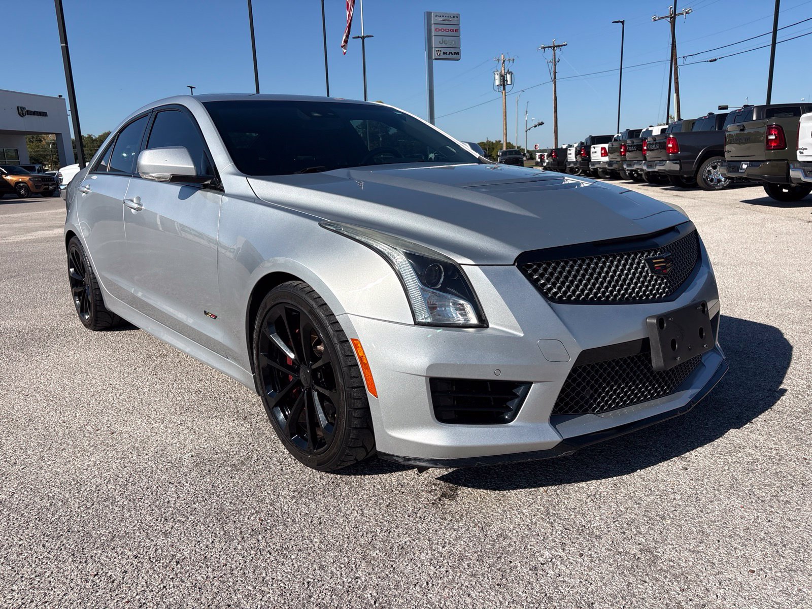 Used 2017 Cadillac ATS V w/ Luxury Package RWD image 8