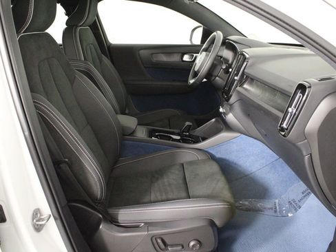 Used 2023 Volvo C40 P8 Recharge Plus image 15