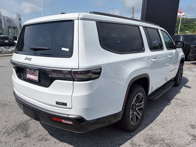 New 2026 Jeep Grand Wagoneer L 4WD w/ Premium Group I image 8