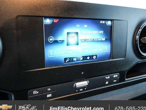 Used 2024 Mercedes-Benz Sprinter 2500 image 13