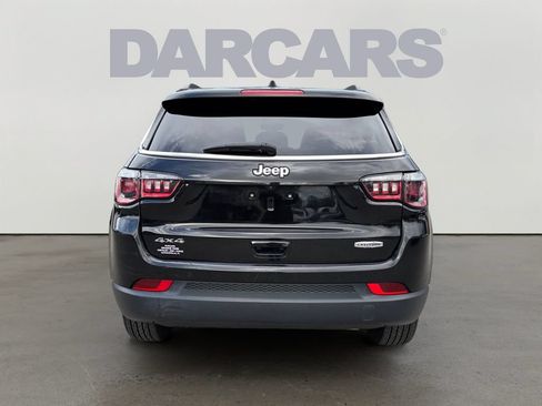 Used 2024 Jeep Compass Latitude AWD/4WD image 6