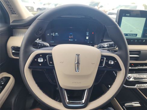 New 2026 Lincoln Corsair Premiere image 30