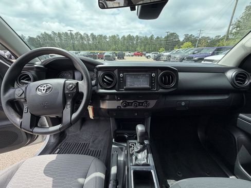 Used 2019 Toyota Tacoma SR RWD image 7