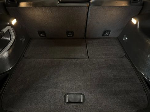 Used 2018 Jeep Cherokee Latitude Plus w/ Cold Weather Group image 14