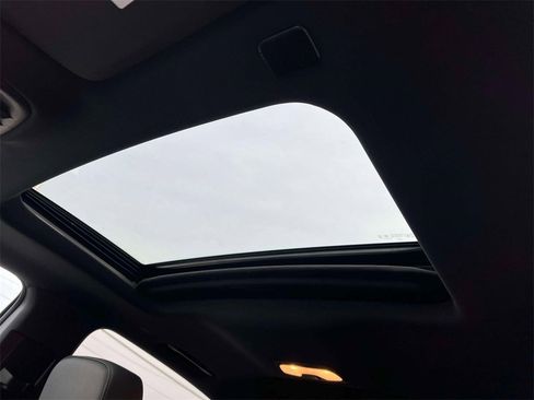 New 2026 GMC Canyon Elevation w/ Convenience Package image 29