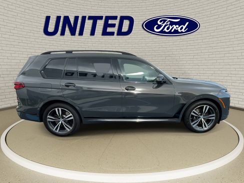 Used 2026 BMW X7 M60i w/ Executive Package AWD/4WD image 9