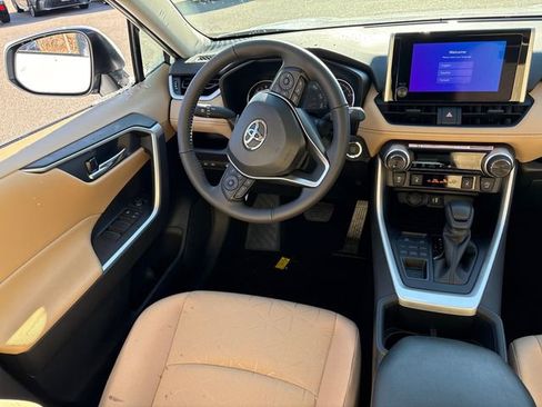 New 2025 Toyota RAV4 XLE image 19