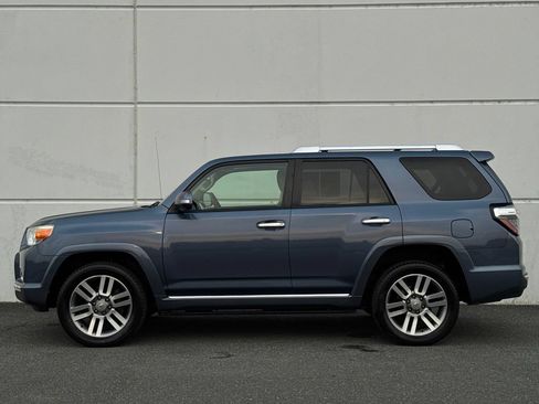 Used 2012 Toyota 4Runner Limited AWD/4WD image 4