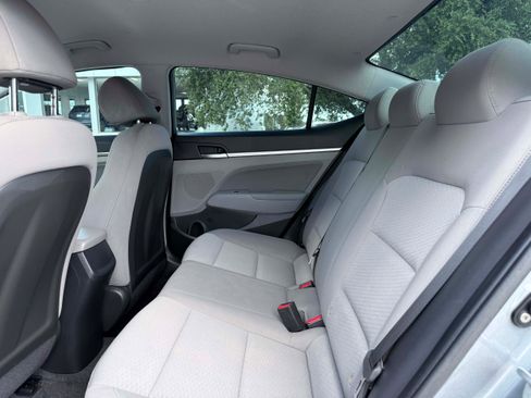 Used 2019 Hyundai Elantra SEL FWD image 15