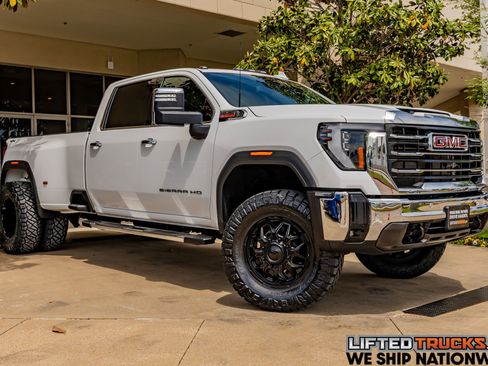 Used 2024 GMC Sierra 3500 SLT w/ SLT Premium Package image 1